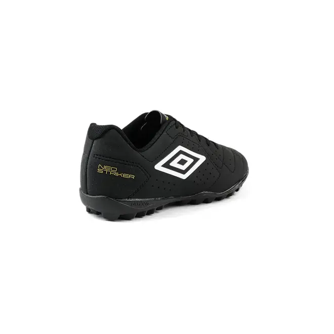 Chuteira Society Umbro Neo Strike