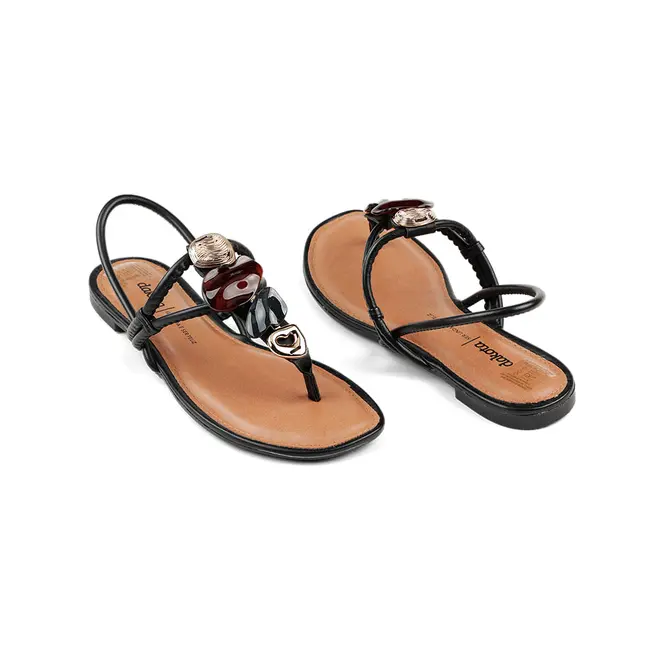 Sandalia Flats Dakota