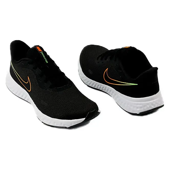 Tênis Esportivo Masculino Nike Revolution 5 - Preto