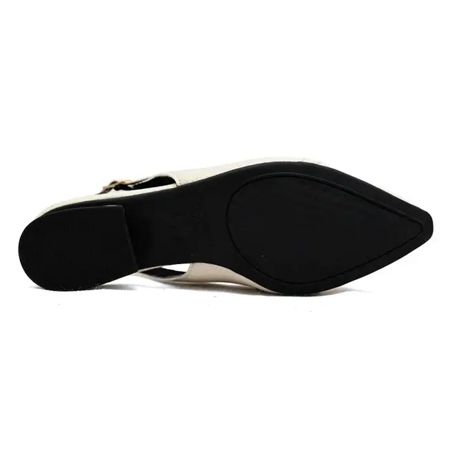 Sapato Chanel Piccadilly Off White Feminino