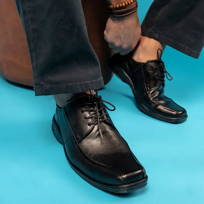 Sapato Social com Cadarço Parise Preto Masculino