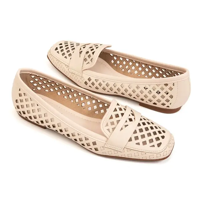 Sapatilha Bico Quadrado Moleca Branco Off Feminino