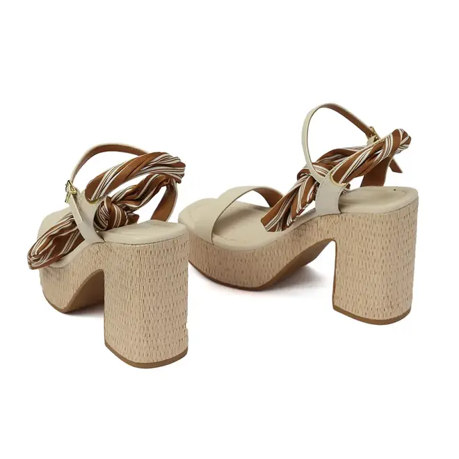 Sandália Salto Vizzano Off White Feminino