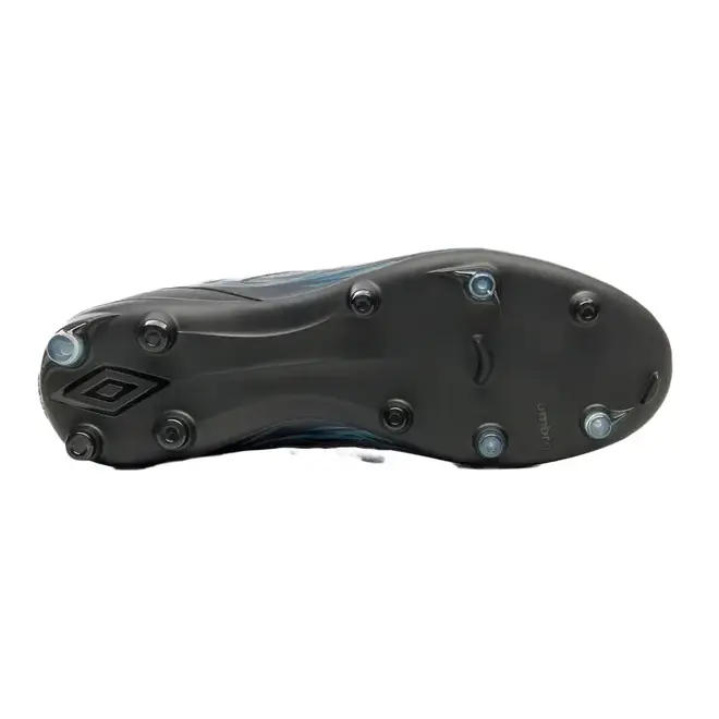 Chuteira Campo Umbro Ultimate Preta e Grafite Masculina