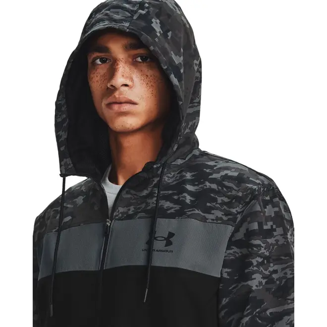 Jaqueta Sportstyle de Treino Masculina Under Armour Camo Wndbkr