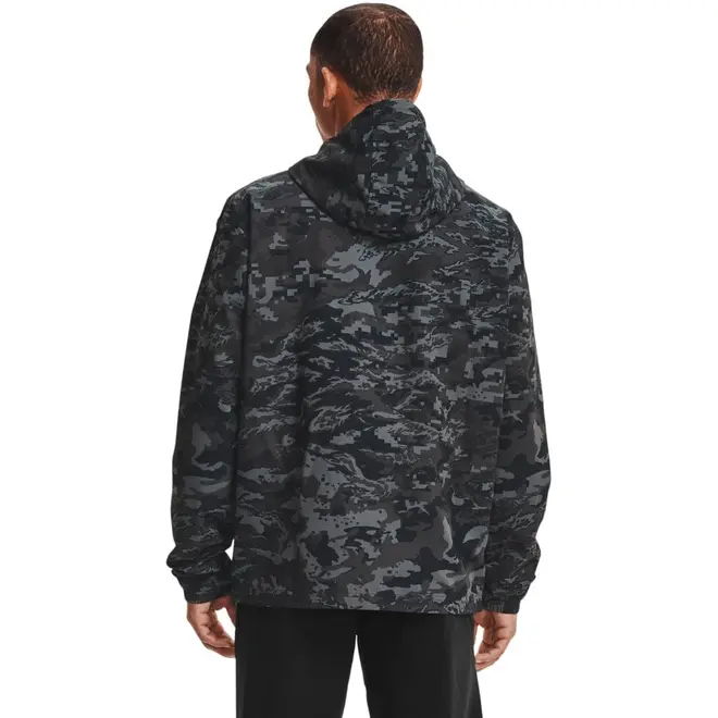 Jaqueta Sportstyle de Treino Masculina Under Armour Camo Wndbkr