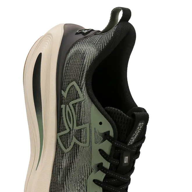 Tênis de Corrida Under Armour Charged Skyline 5