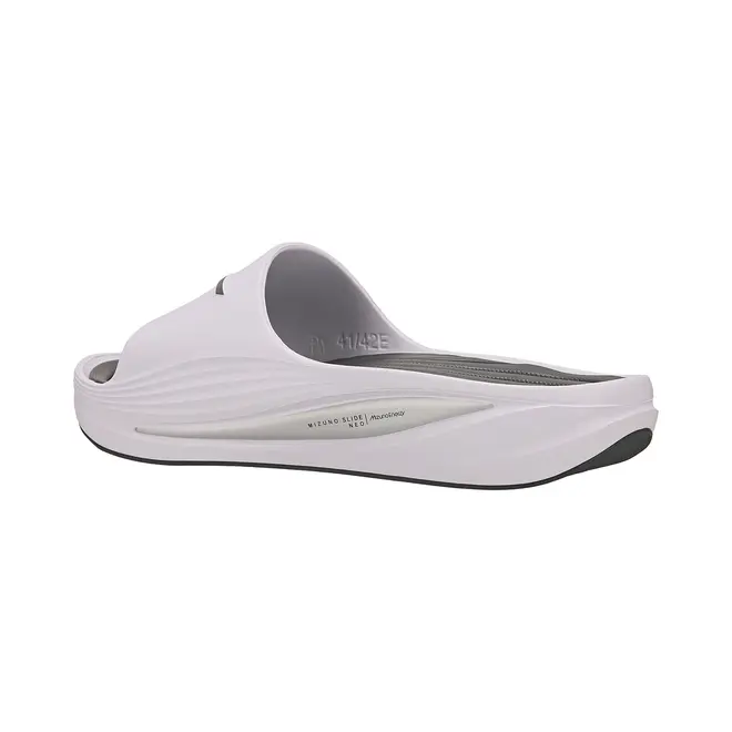 Chinelo Mizuno Neo