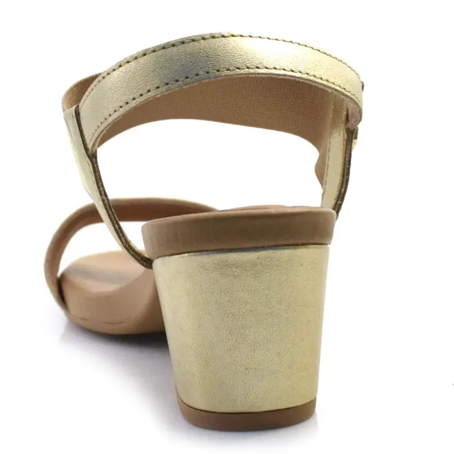 Sandália de Couro e Salto Baixo Usaflex Dourado Y8204