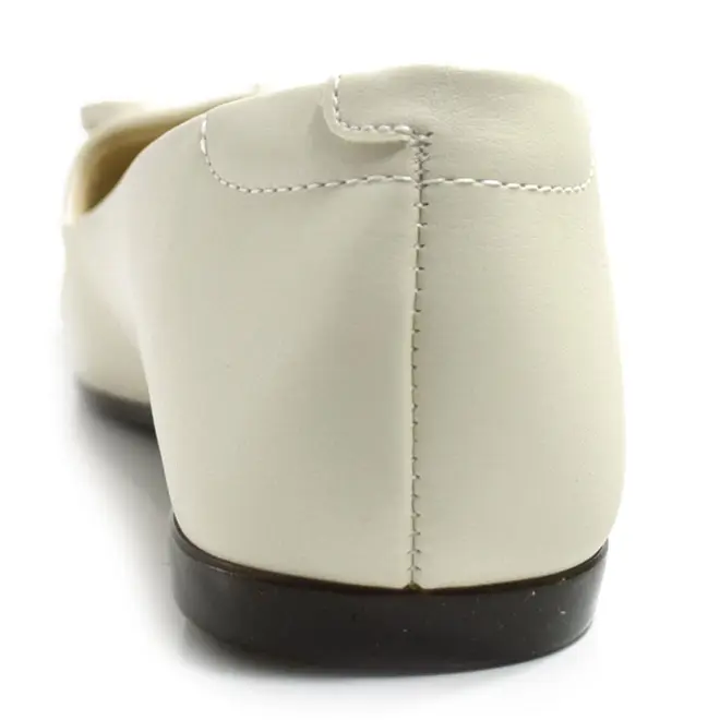 Sapatilha Feminina Moleca Off White 5635.863.7800