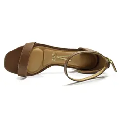 Sandália Feminina com Salto Bloco Vizzano Marrom 6428104-7286