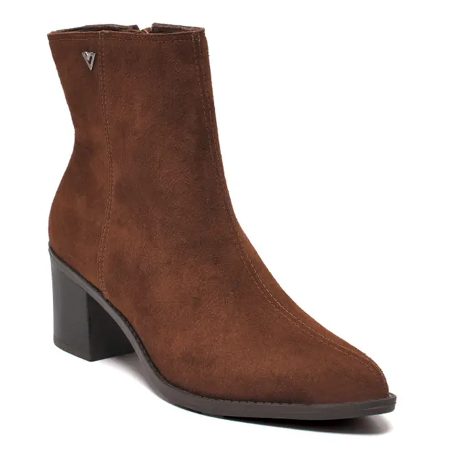 Bota de Cano Curto Feminina Via Marte Marrom 355-001-01