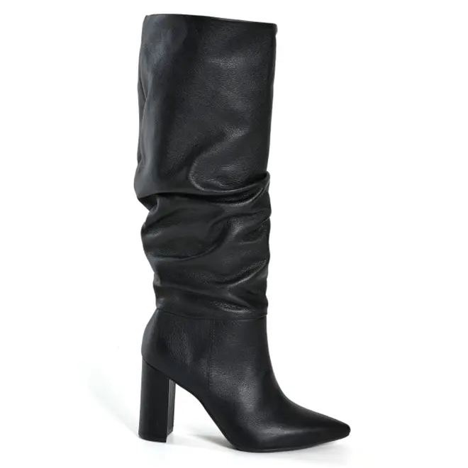 Bota de Couro e Cano Longo Feminina Via Marte Preto 063-023-01