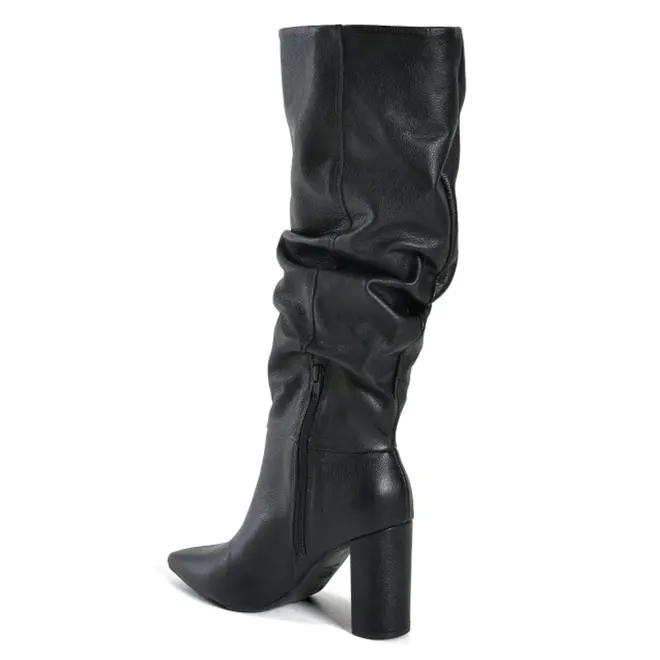 Bota de Couro e Cano Longo Feminina Via Marte Preto 063-023-01