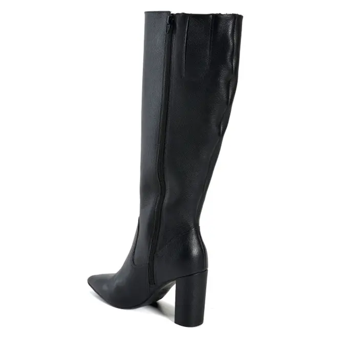 Bota de Couro e Cano Alto Feminina Via Marte Preto 063-021-01