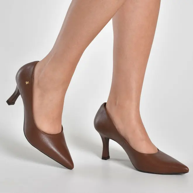 Scarpin de Couro e Salto Feminino Via Marte Marrom 350-002-01