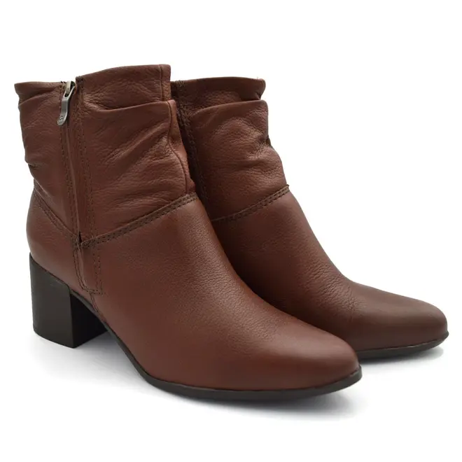 Bota Cano Curto de Couro e Salto Bloco Bottero Marrom 346907