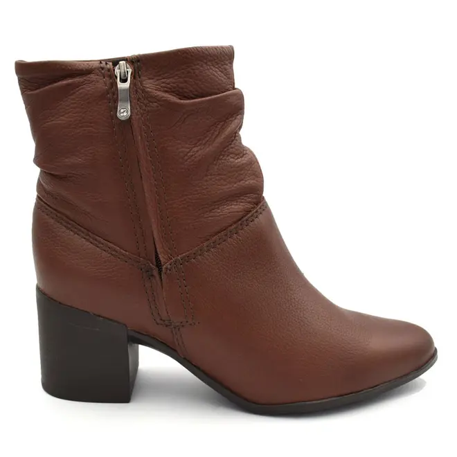 Bota Cano Curto de Couro e Salto Bloco Bottero Marrom 346907