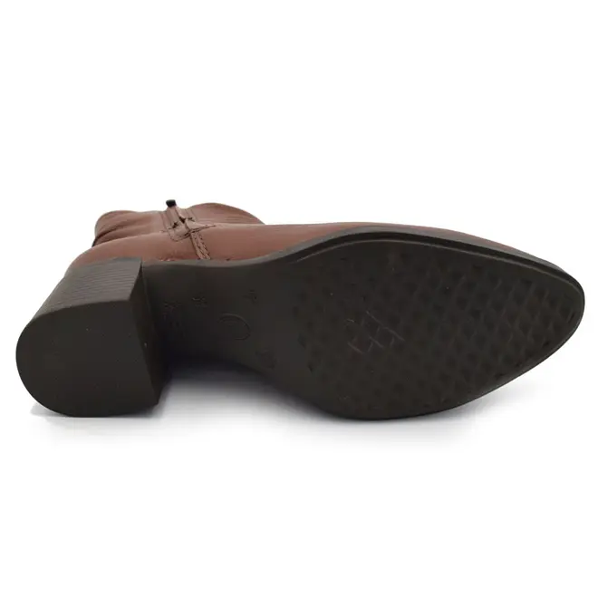 Bota Cano Curto de Couro e Salto Bloco Bottero Marrom 346907