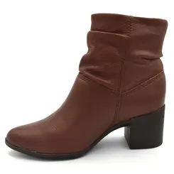 Bota Cano Curto de Couro e Salto Bloco Bottero Marrom 346907