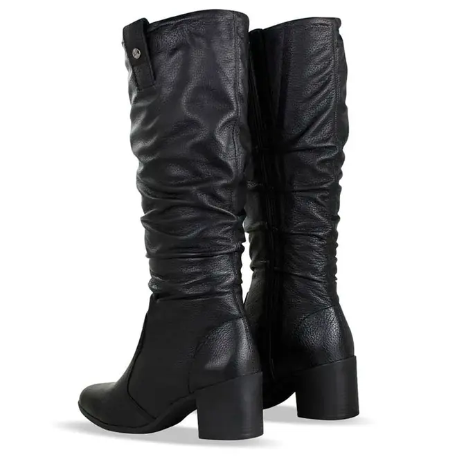 Bota Slouchy de Couro e Cano Alto Bottero Preto 346920