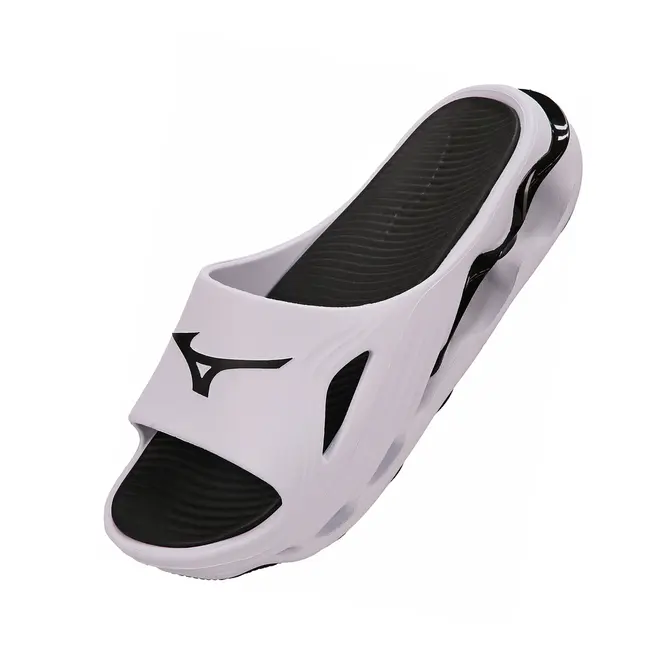 Chinelo Mizuno Wave