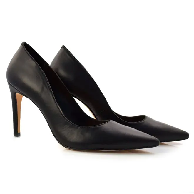 Scarpin Feminino de Couro e Salto Alto Suzzara Preto 4833501