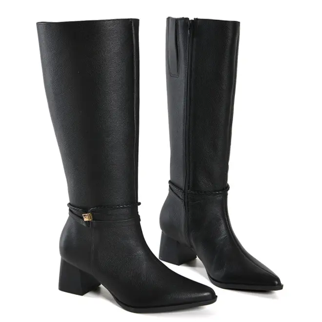 Bota de Couro e Cano Longo Feminina Via Marte Preto 340-007-01