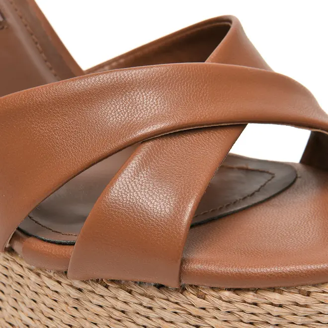 Sandália Plataforma Feminina Via Marte Marrom 407-002-01