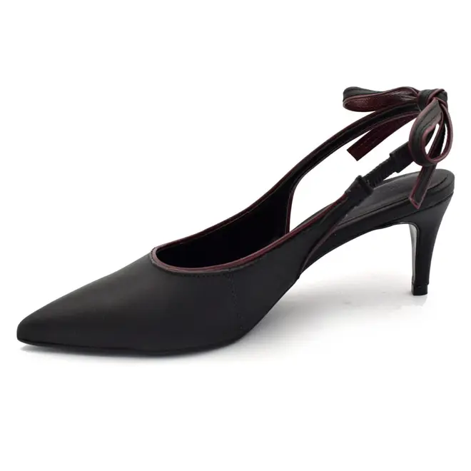 Scarpin de Couro Feminino Suzzara Preto 7140569
