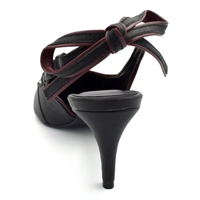 Scarpin de Couro Feminino Suzzara Preto 7140569