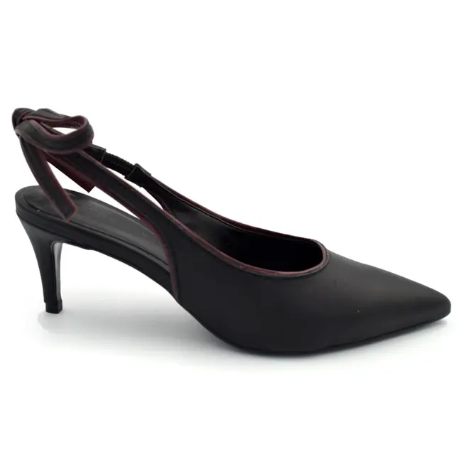 Scarpin de Couro Feminino Suzzara Preto 7140569