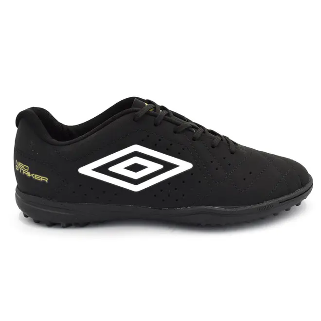 Chuteira Society Umbro Striker II Preto U01FB00473