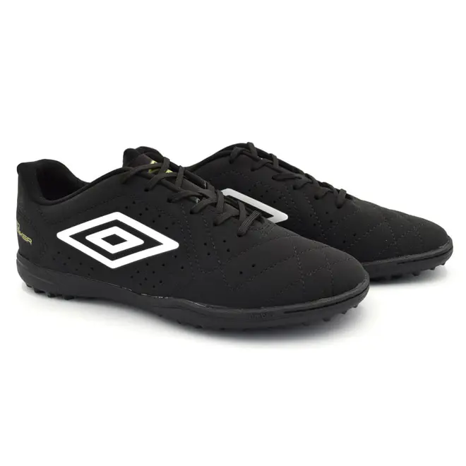 Chuteira Society Umbro Striker II Preto U01FB00473