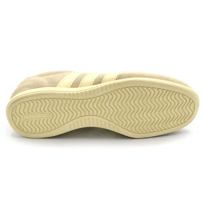 Tênis de Couro Feminino Adidas Barreda Lo Bege KJ4747