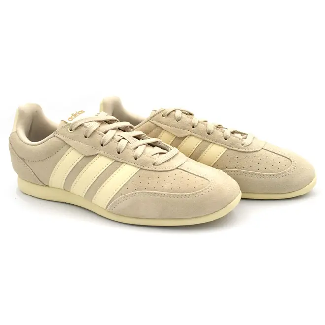 Tênis de Couro Feminino Adidas Barreda Lo Bege KJ4747