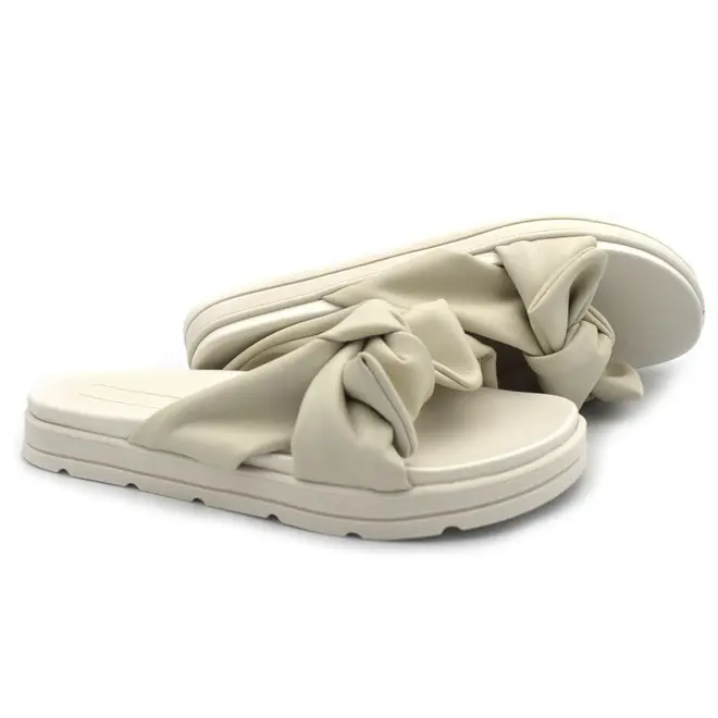 Papete Feminina Moleca Off White 5490.132.29292