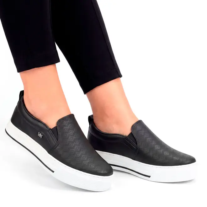 Tênis Slip On Feminino Via Marte Preto 027-007-06