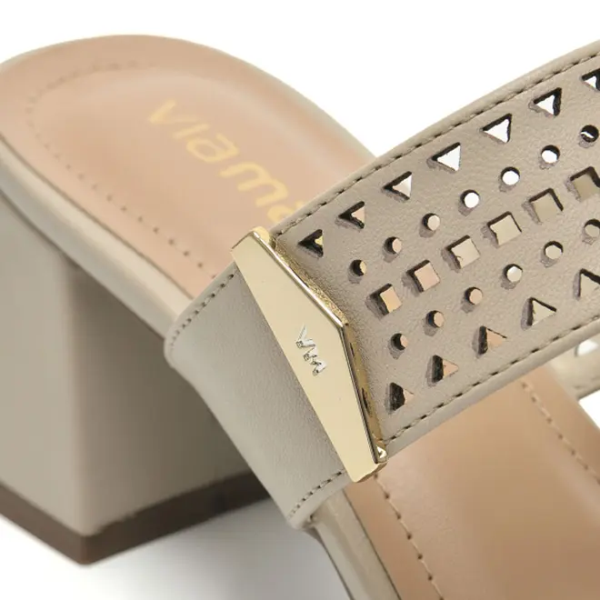 Tamanco de Salto Bloco Feminino Via Marte Off White 171-049-01