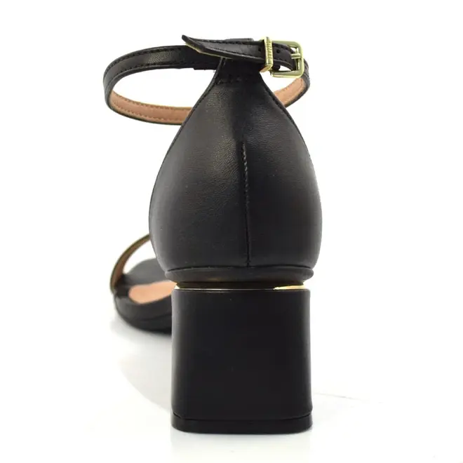 Sandália Feminina com Salto Bloco Vizzano Preto 6428104-7286