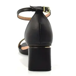 Sandália Feminina com Salto Bloco Vizzano Preto 6428104-7286