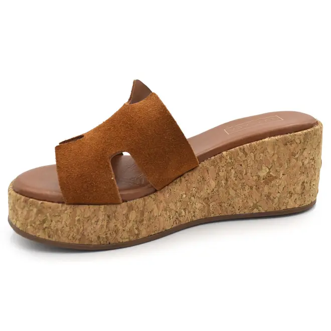 Tamanco Anabela de Couro Feminino Suzzara Marrom 569.9953