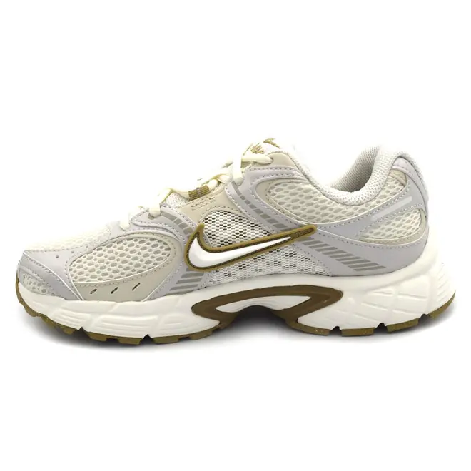 Tênis Feminino Nike V5 RNR Off White HQ7901-115