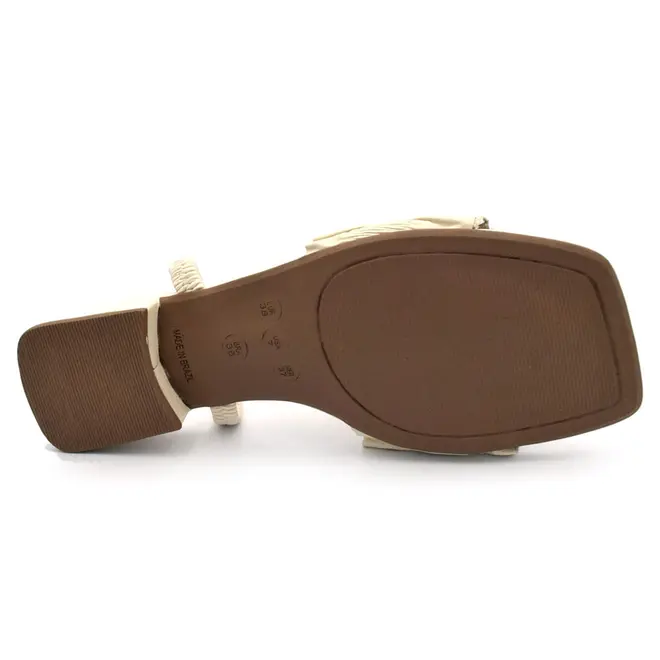 Sandália de Couro e Salto Baixo Feminina Suzzara Off White 85601