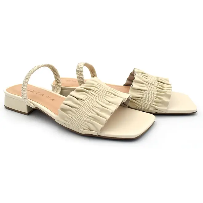 Sandália de Couro e Salto Baixo Feminina Suzzara Off White 85601