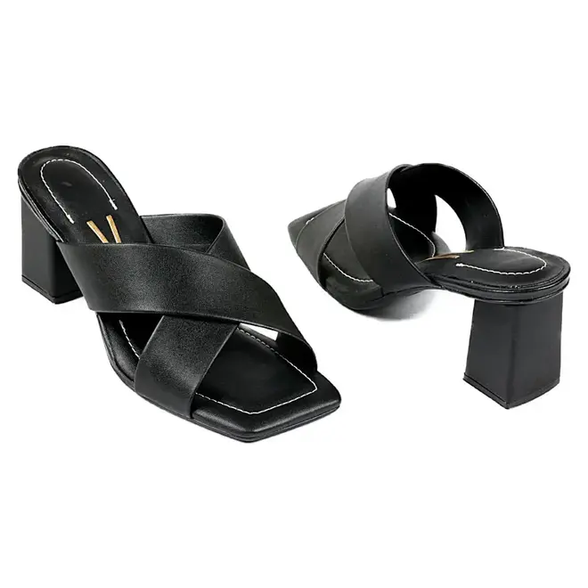 Tamanco Vizzano Tira Cruzada Preto Feminino