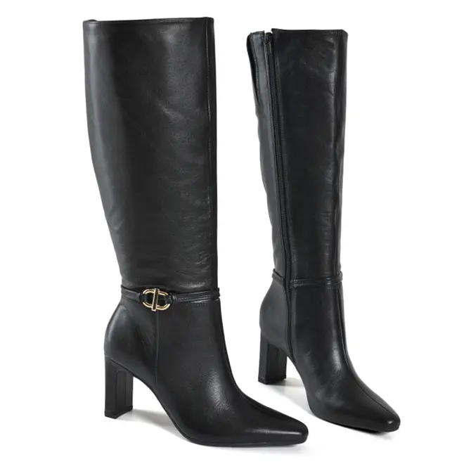 Bota de Couro e Cano Longo Feminina Via Marte Preto 356-005-01