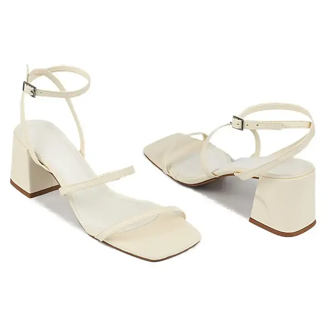 Sandália Itapuã Salto Bloco Branco Feminino