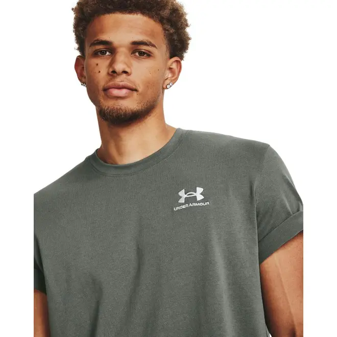 Camiseta de Treino Masculina Under Armour Logo EMB HEA
