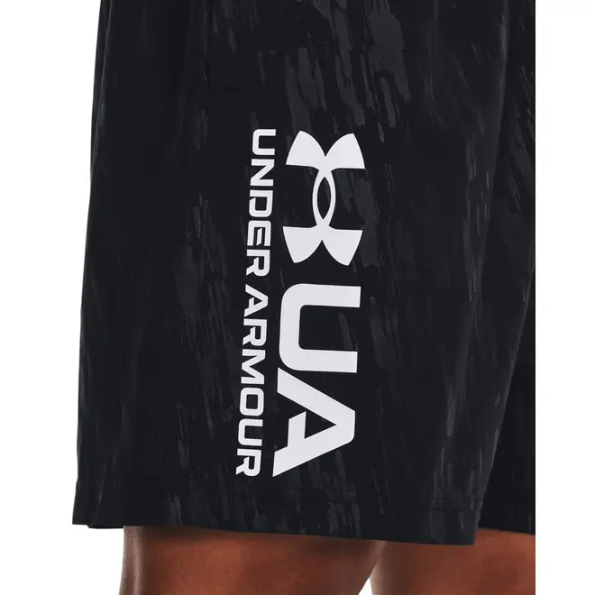 Shorts de Treino Masculino Under Armour Wovwn Emboss